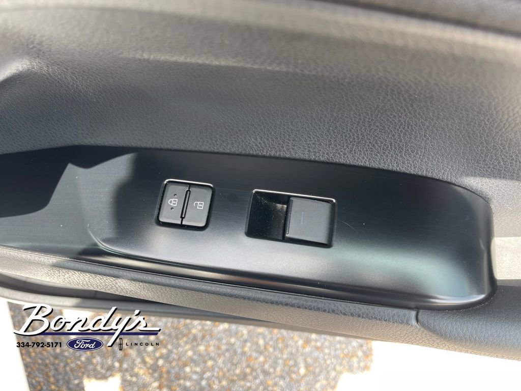Used 2025 Toyota Camry LE FWD image 19