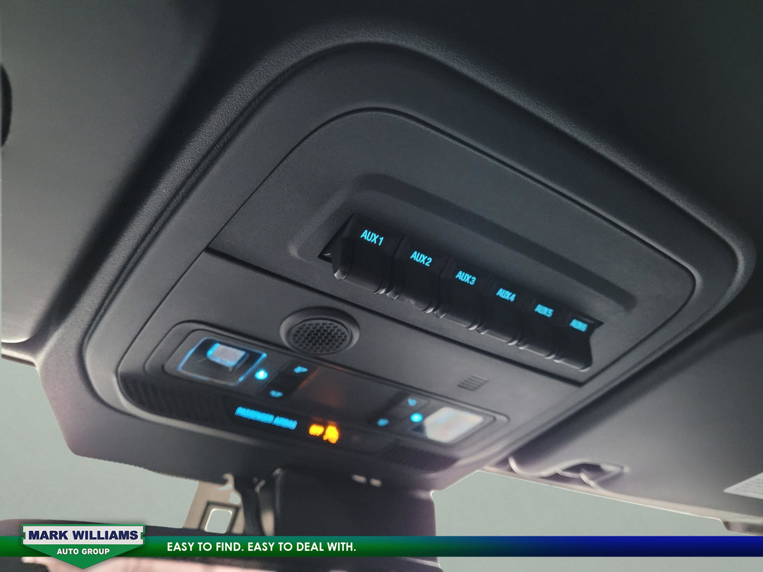 Used 2023 Ford Bronco Badlands image 28