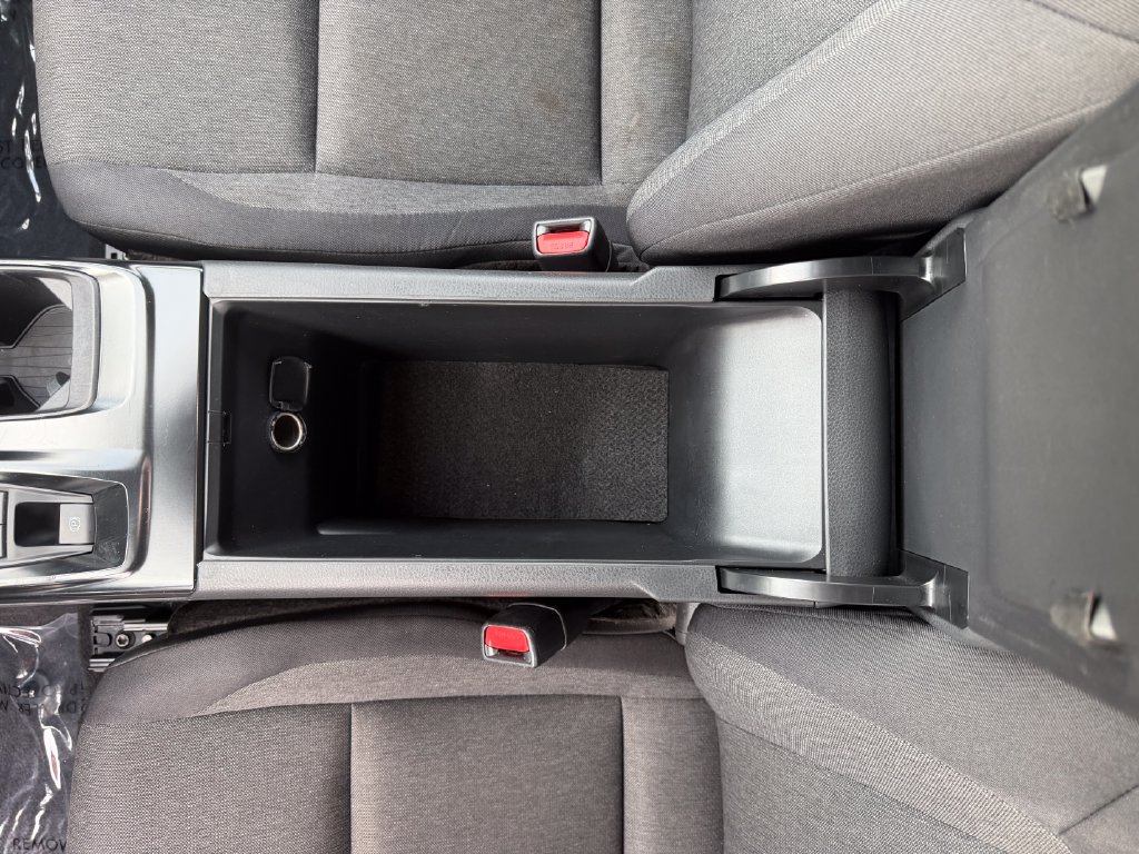 Used 2025 Toyota Camry LE FWD image 25