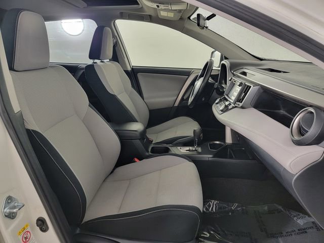Used 2016 Toyota RAV4 XLE image 18