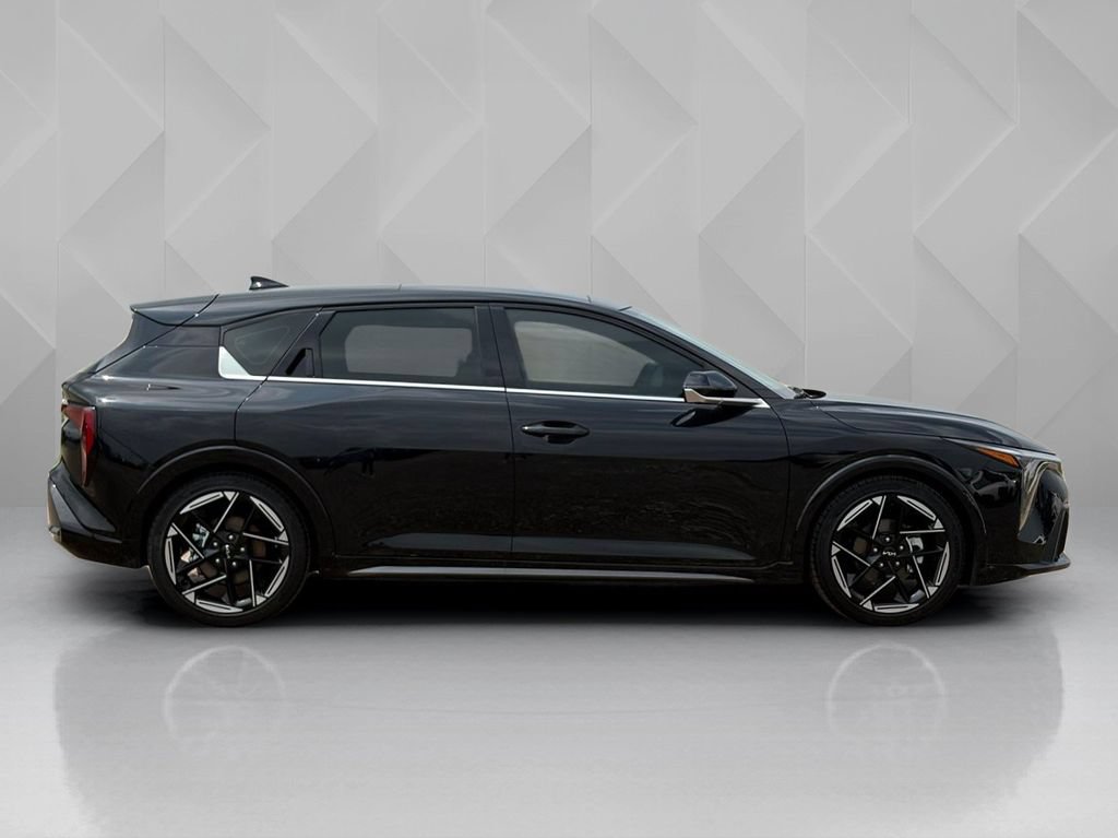 New 2026 Kia K4 GT-Line Turbo w/ GT-Line Premium Package FWD image 4