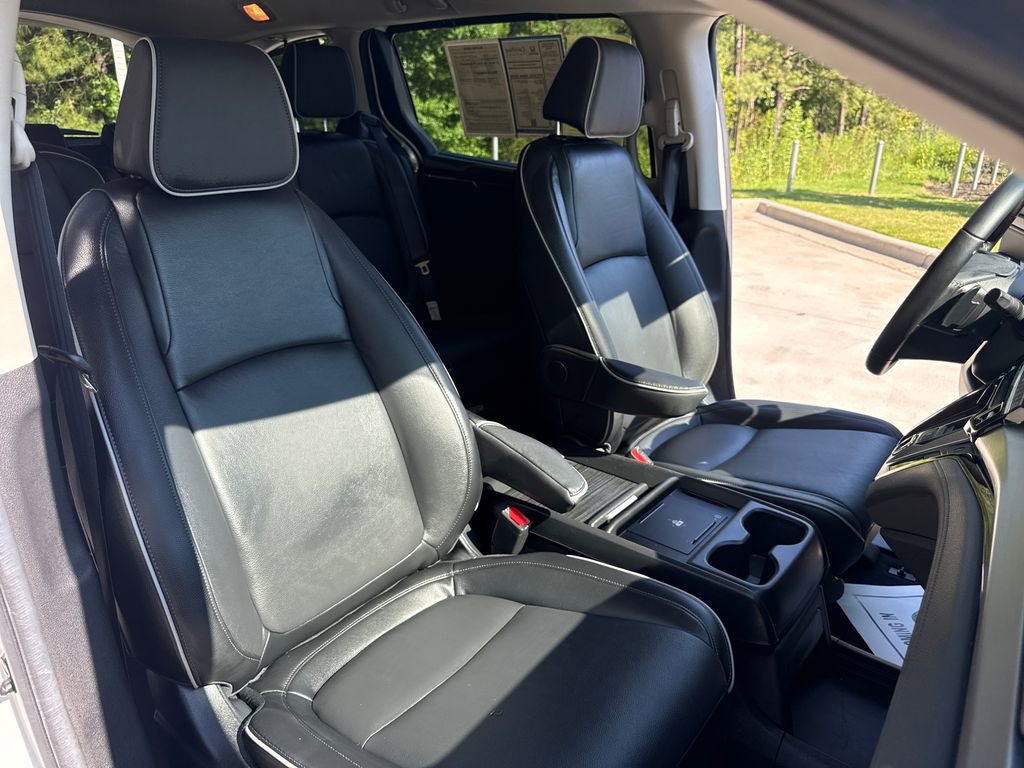 Certified 2025 Honda Odyssey Touring image 34