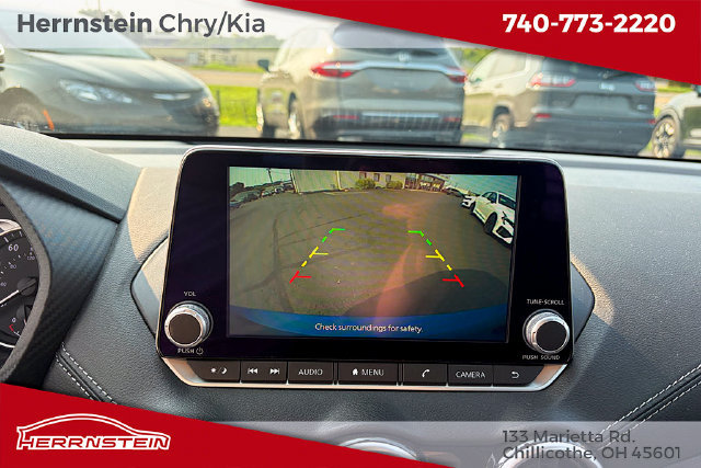 Used 2025 Nissan Sentra SV FWD image 18