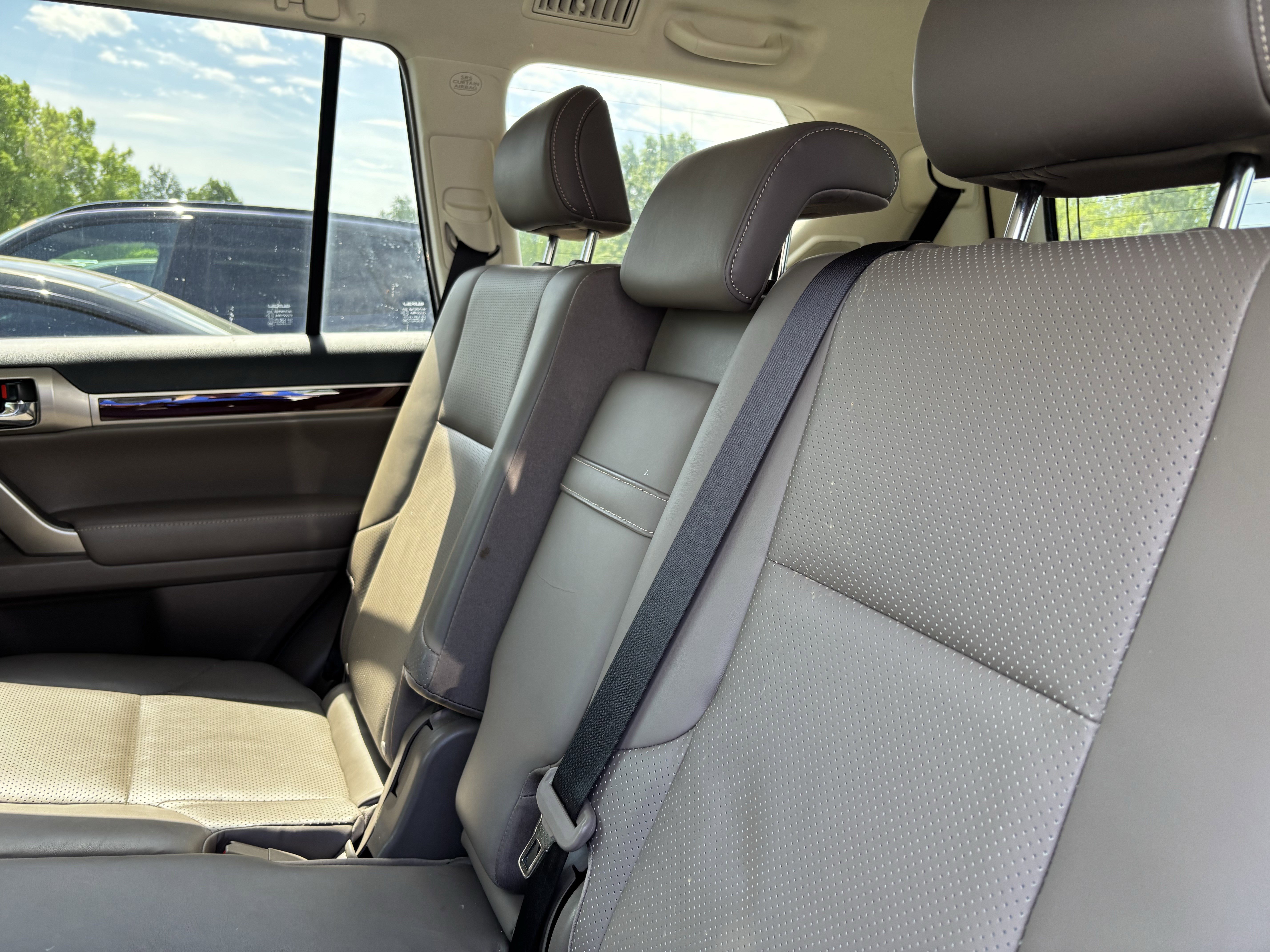 Used 2019 Lexus GX 460 Luxury image 34