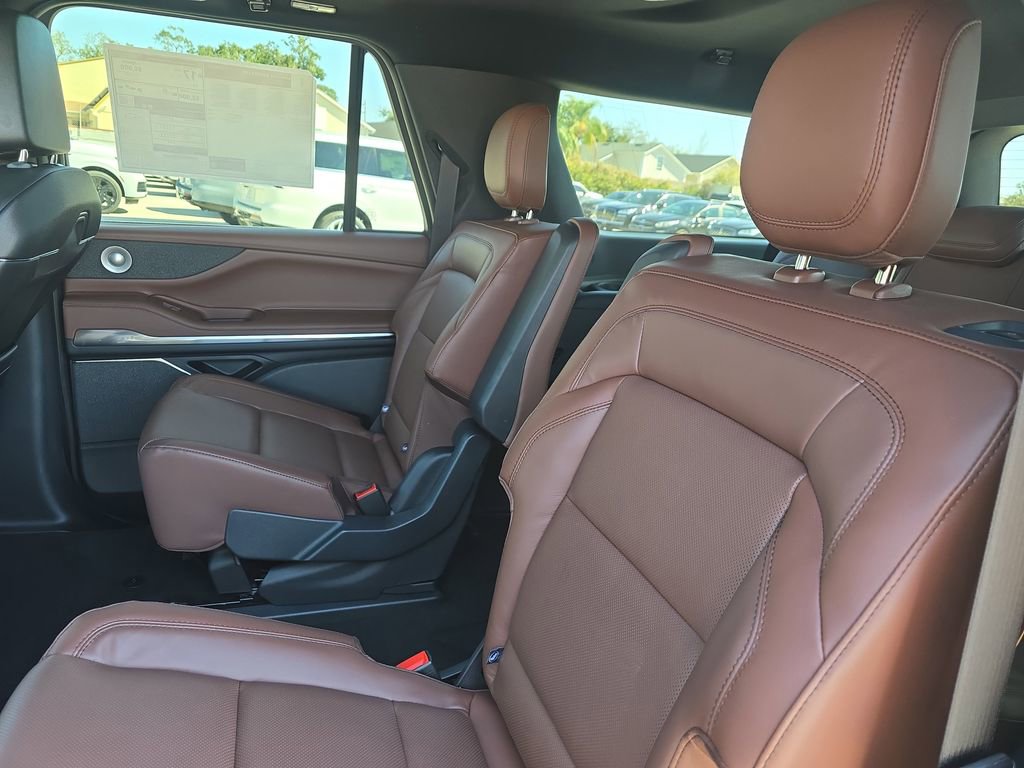 New 2026 Lincoln Navigator L Reserve image 14