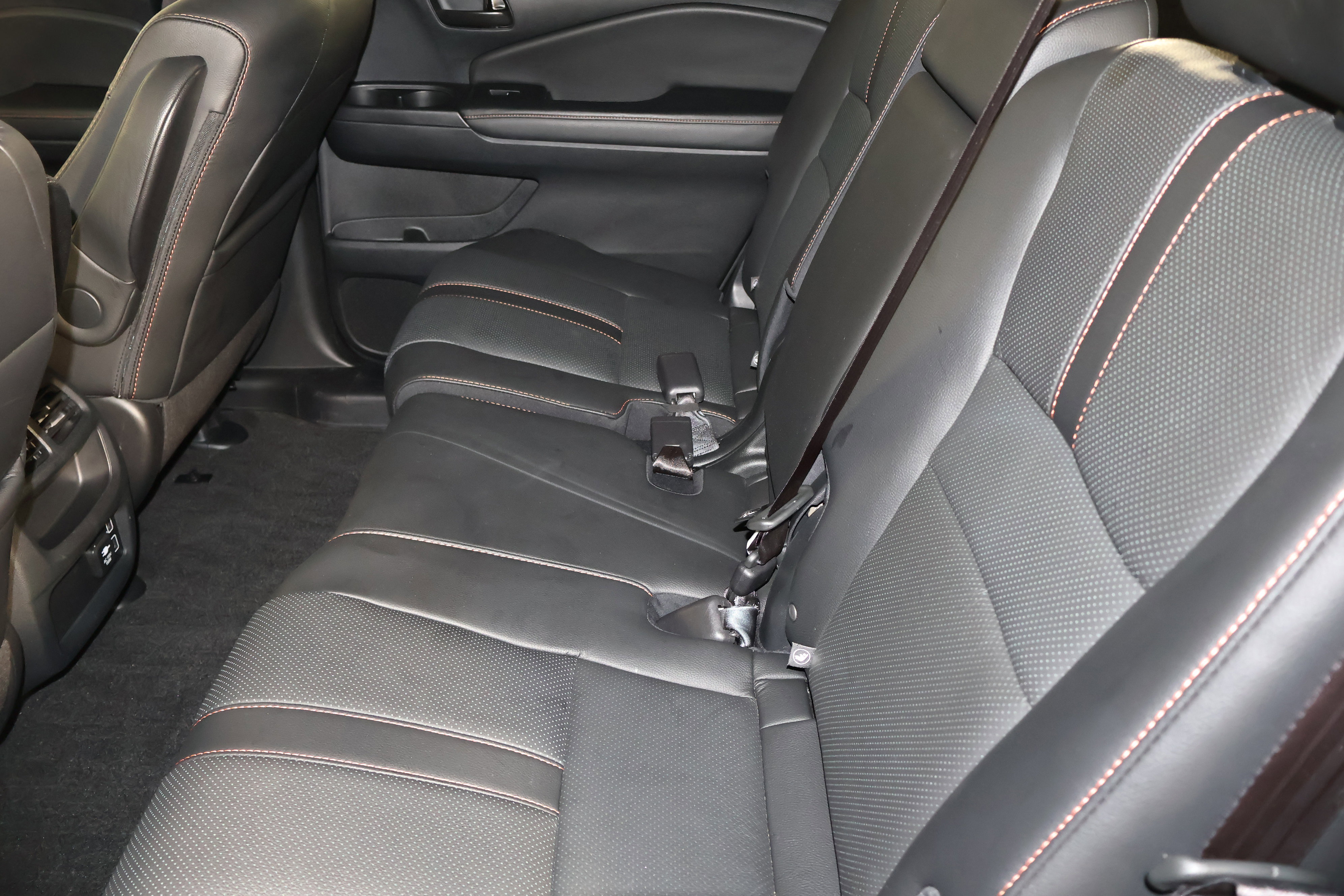 Certified 2022 Honda Passport TrailSport image 50