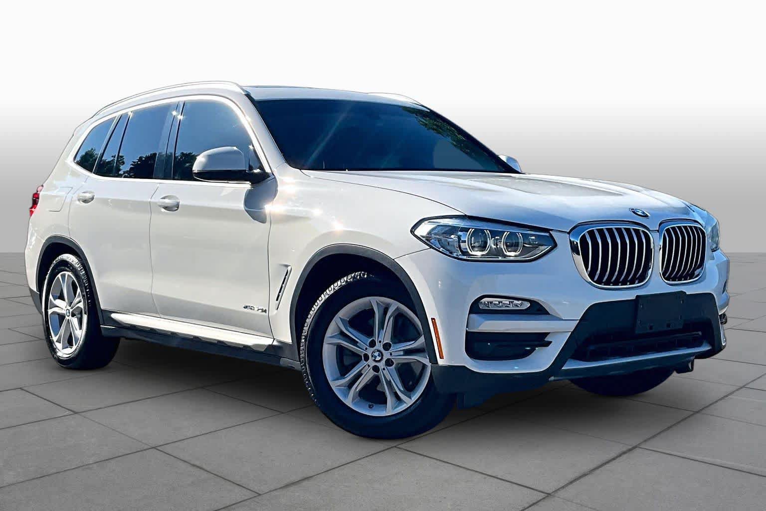 Used 2018 BMW X3 xDrive30i AWD/4WD image 2