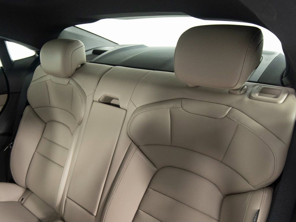 Certified 2022 Porsche Taycan image 35