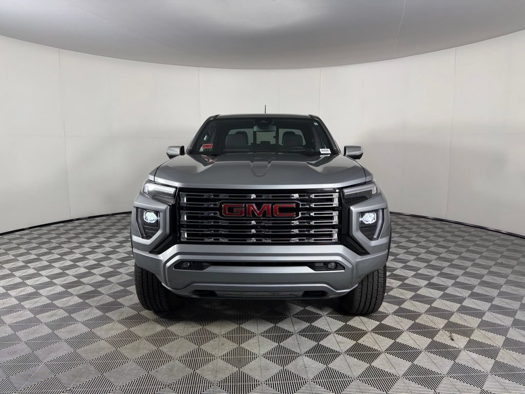 Used 2024 GMC Canyon Denali AWD/4WD image 11