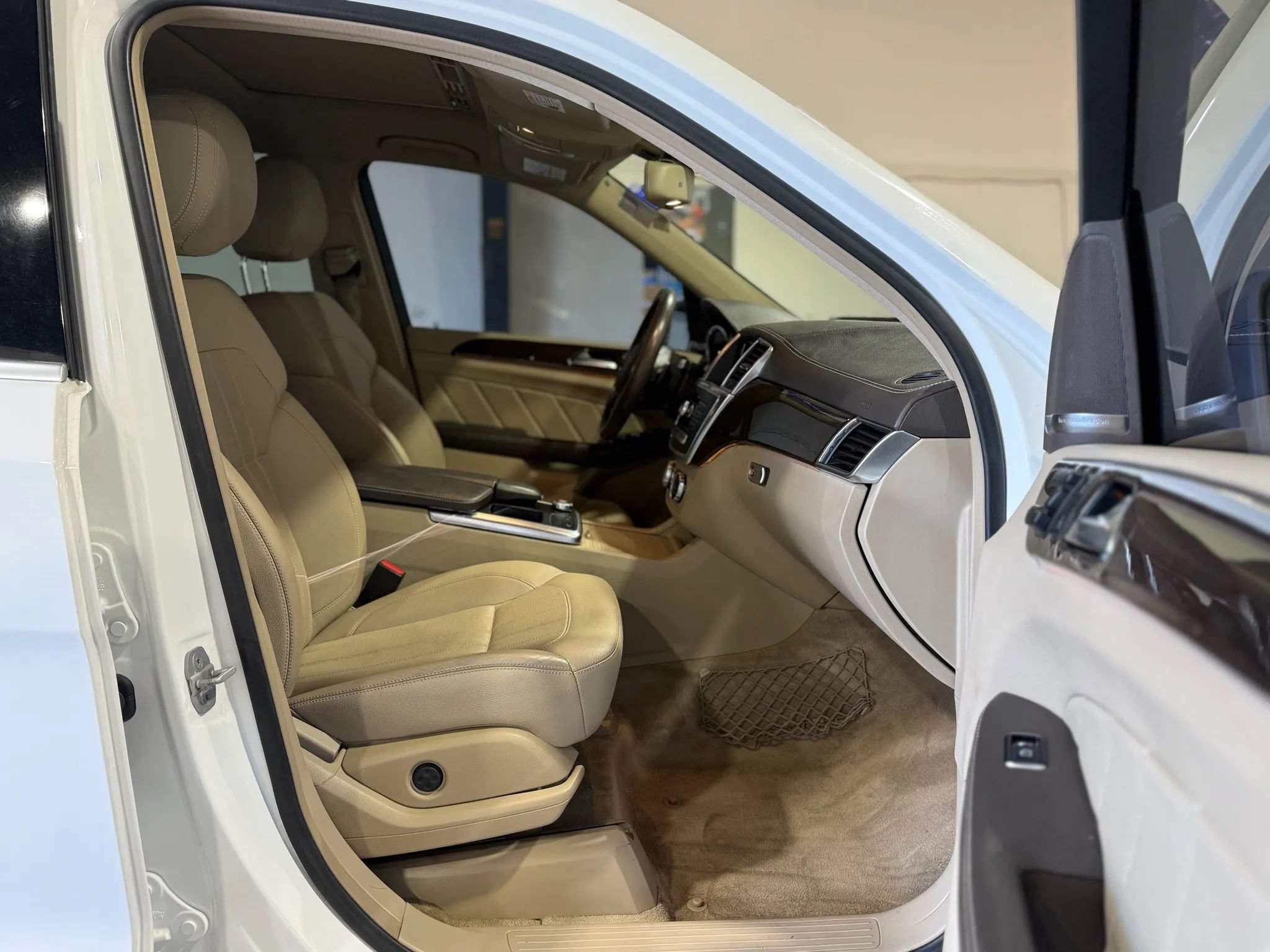 Used 2016 Mercedes-Benz GL 450 4MATIC image 16