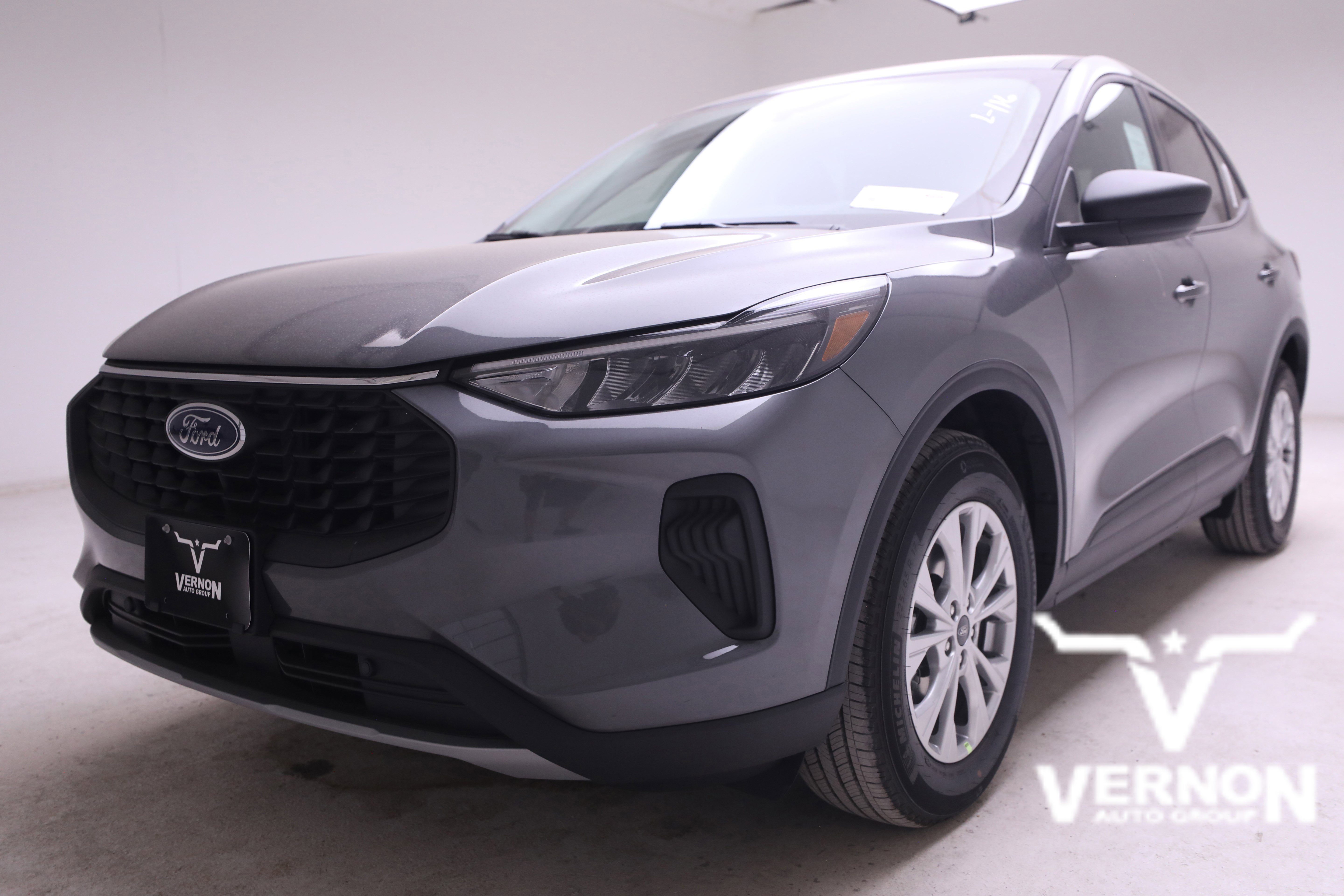 New 2025 Ford Escape Active w/ Cold Weather Package image 1