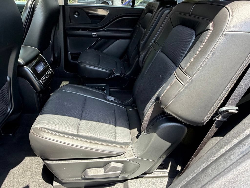 Used 2022 Lincoln Aviator Reserve w/ Elements Package Plus RWD image 34