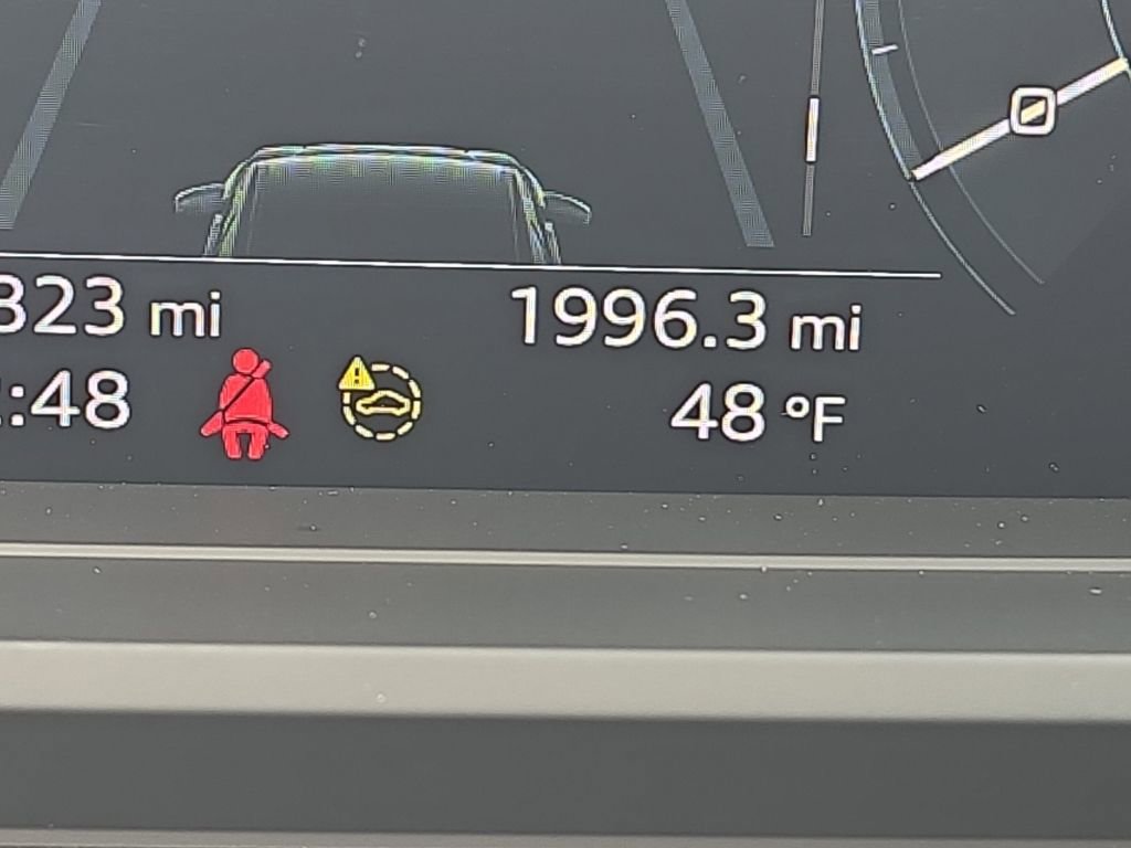 Used 2022 Audi Q4 e-tron Premium Plus w/ Premium Plus image 15