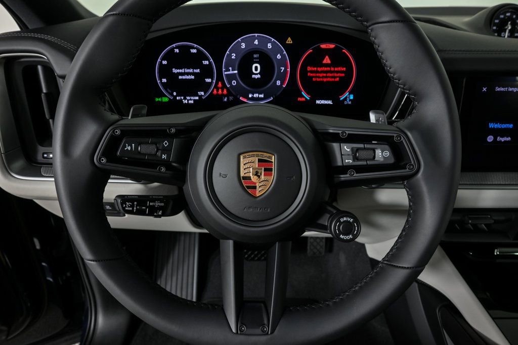 Certified 2025 Porsche Cayenne Coupe image 9