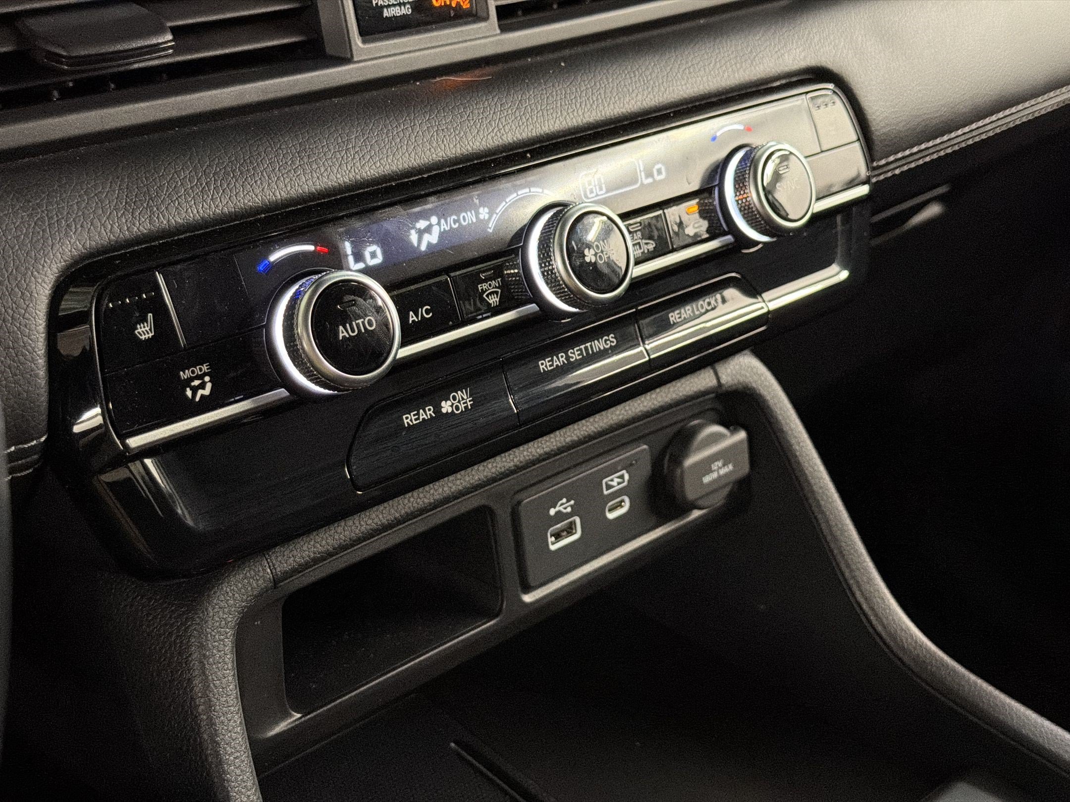 Certified 2025 Honda Pilot Touring image 19