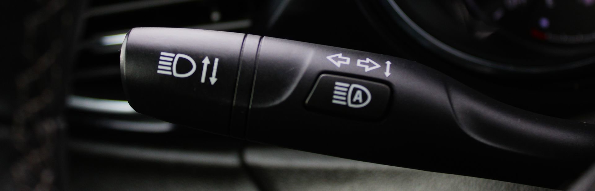 Used 2020 Buick Encore GX Select w/ Sport Touring Package image 26