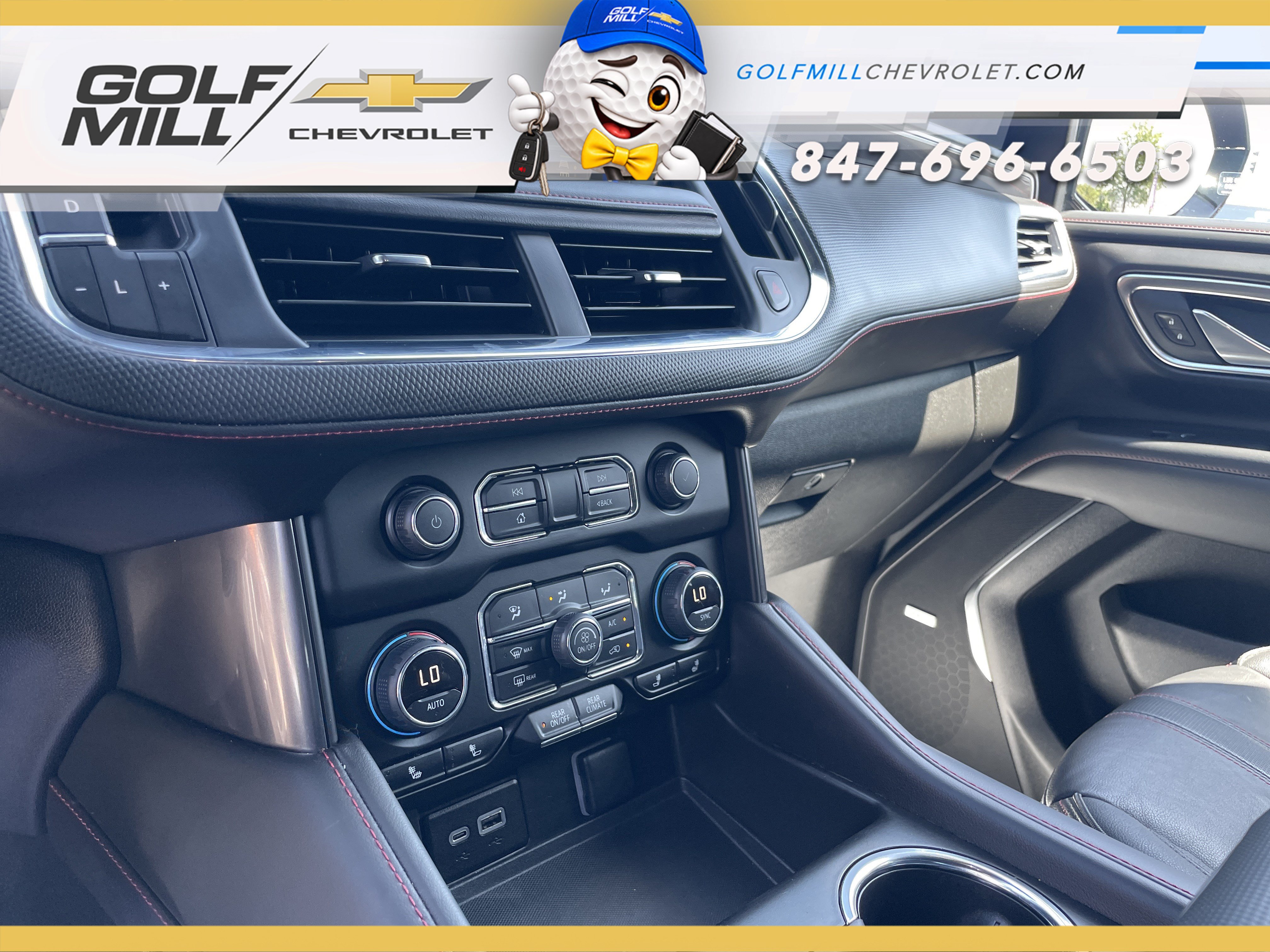 Used 2024 Chevrolet Suburban RST w/ Luxury Package AWD/4WD image 24