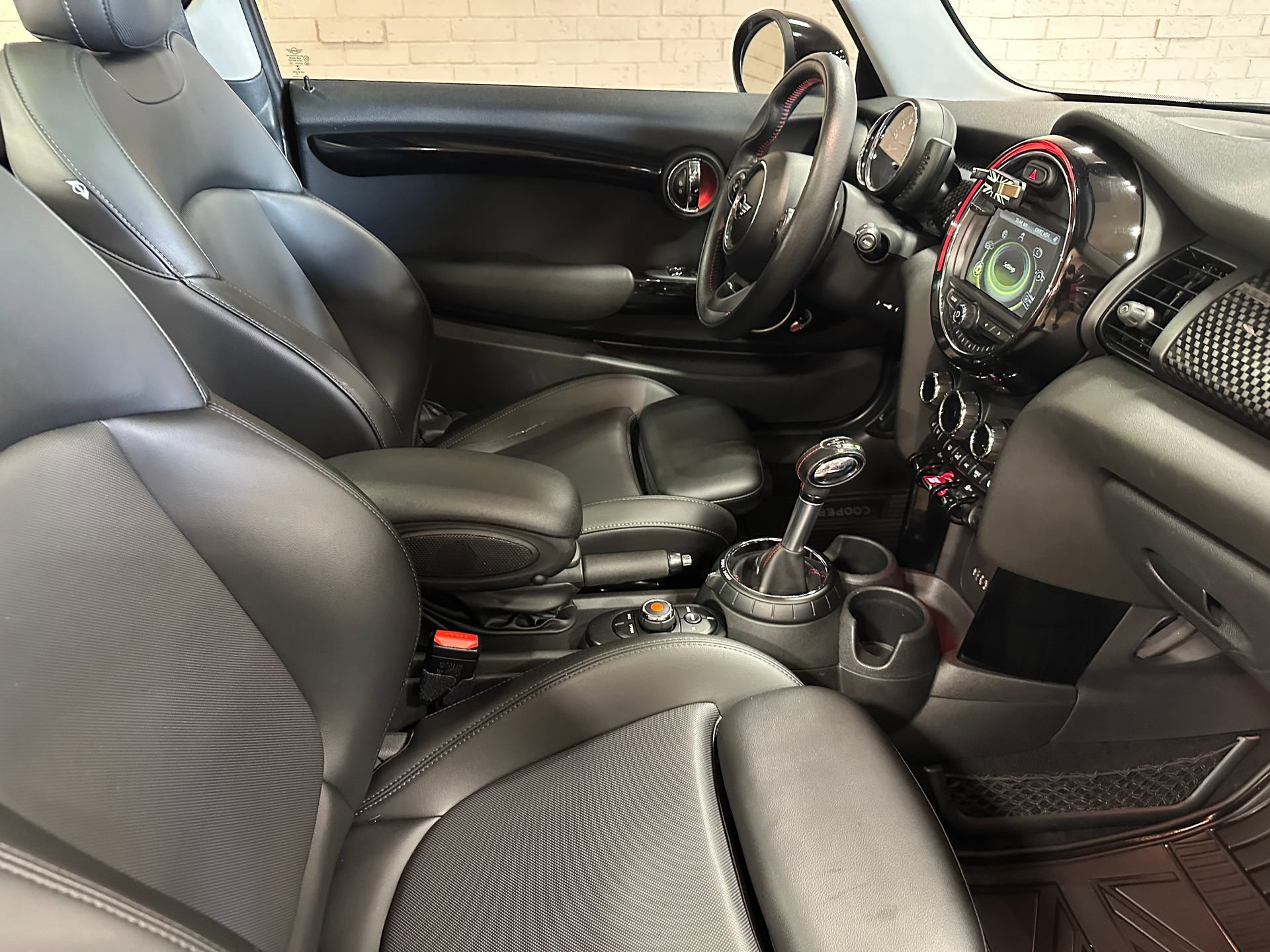 Used 2014 MINI Cooper S FWD image 23