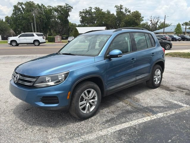 Used 2017 Volkswagen Tiguan S FWD image 1