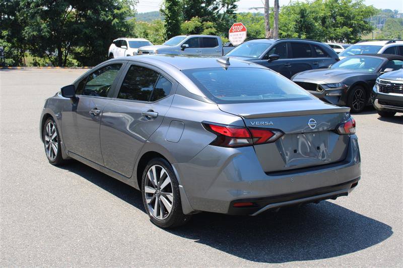 Used 2020 Nissan Versa SR FWD image 5