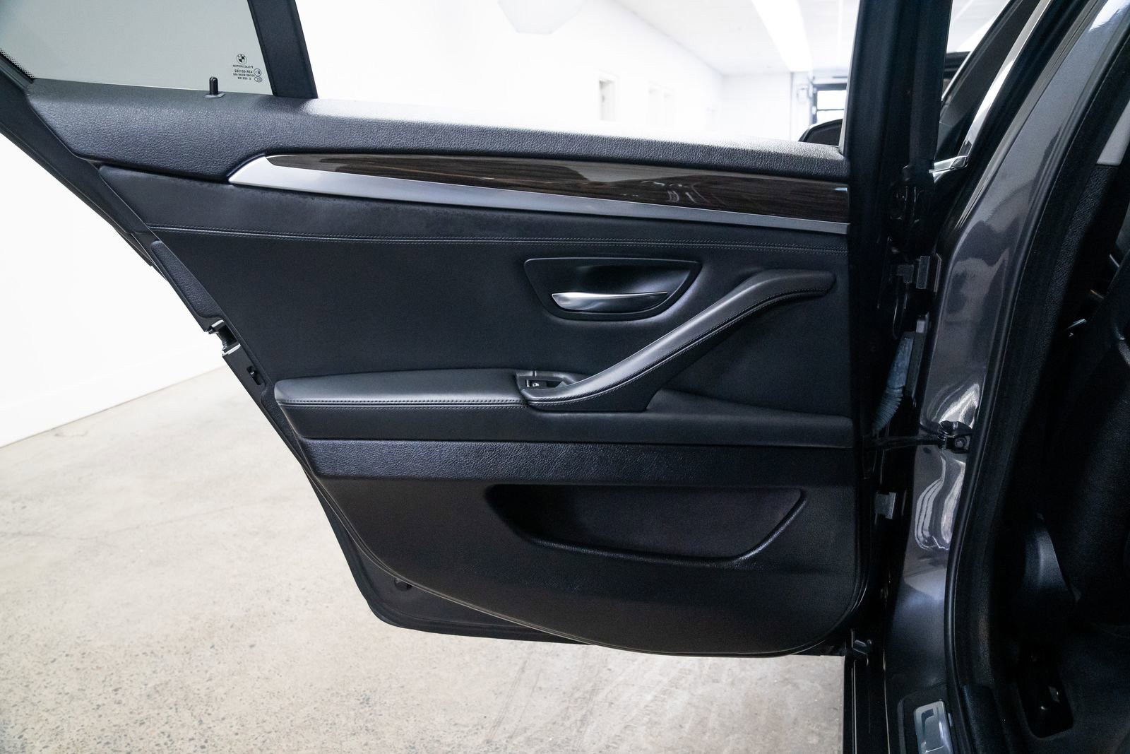 Used 2015 BMW 550i xDrive Sedan image 20