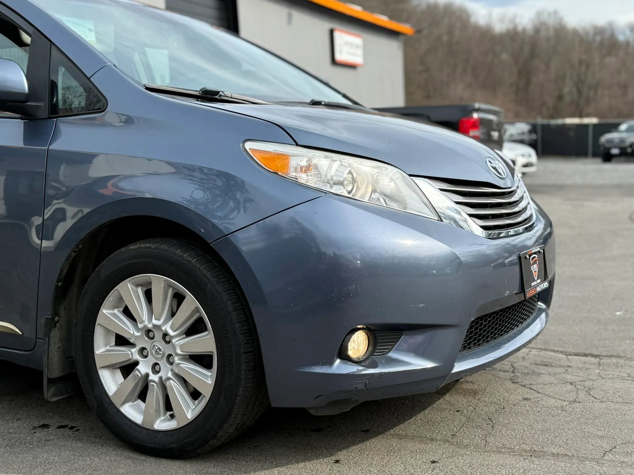Used 2015 Toyota Sienna XLE w/ XLE Navigation Package AWD/4WD image 39