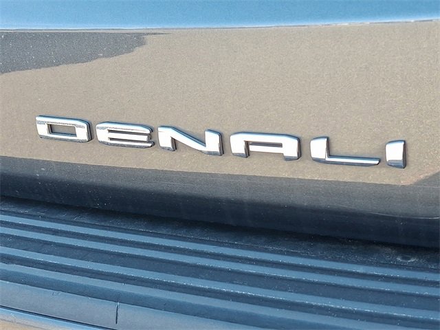 Used 2021 GMC Yukon Denali w/ Denali Premium Package image 32