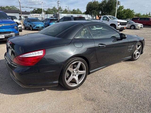 Used 2013 Mercedes-Benz SL 550 image 4