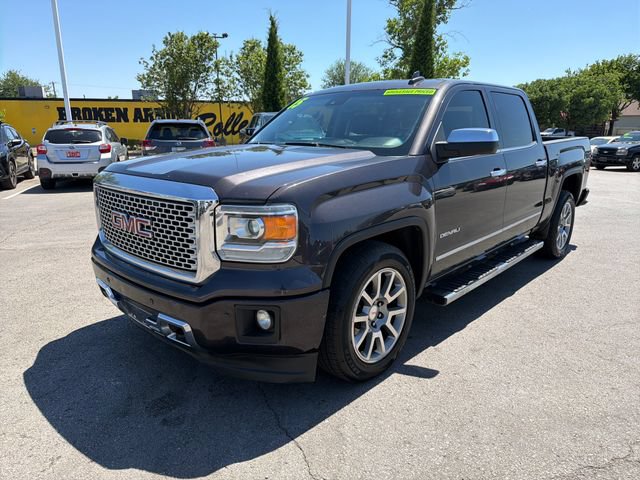 Used 2015 GMC Sierra 1500 Denali w/ Driver Alert Package AWD/4WD image 3