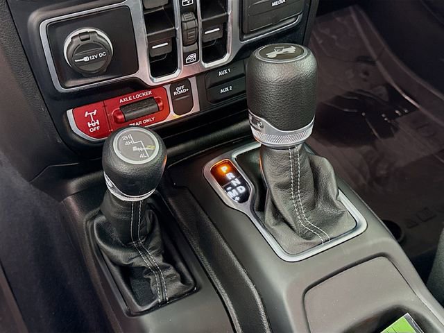 Used 2024 Jeep Wrangler Willys image 16