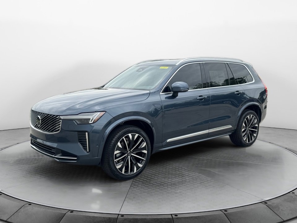 New 2026 Volvo XC90 B6 Plus w/ Protection Package Premier image 3