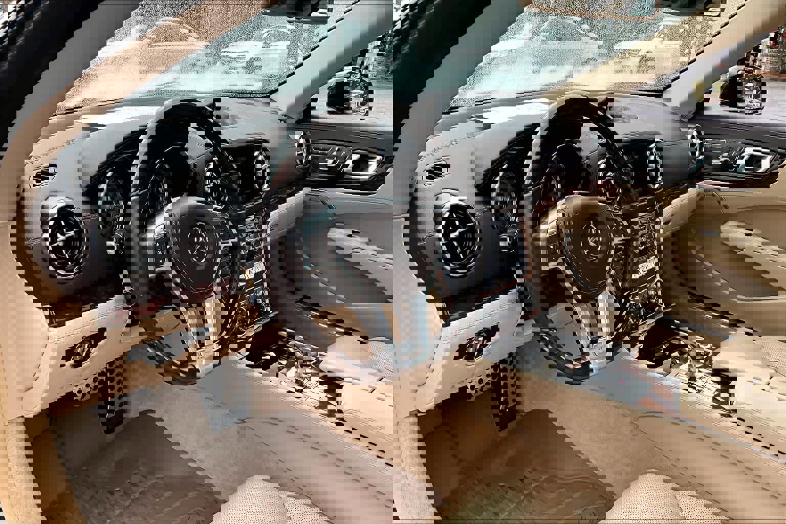 Used 2014 Mercedes-Benz SL 550 image 15