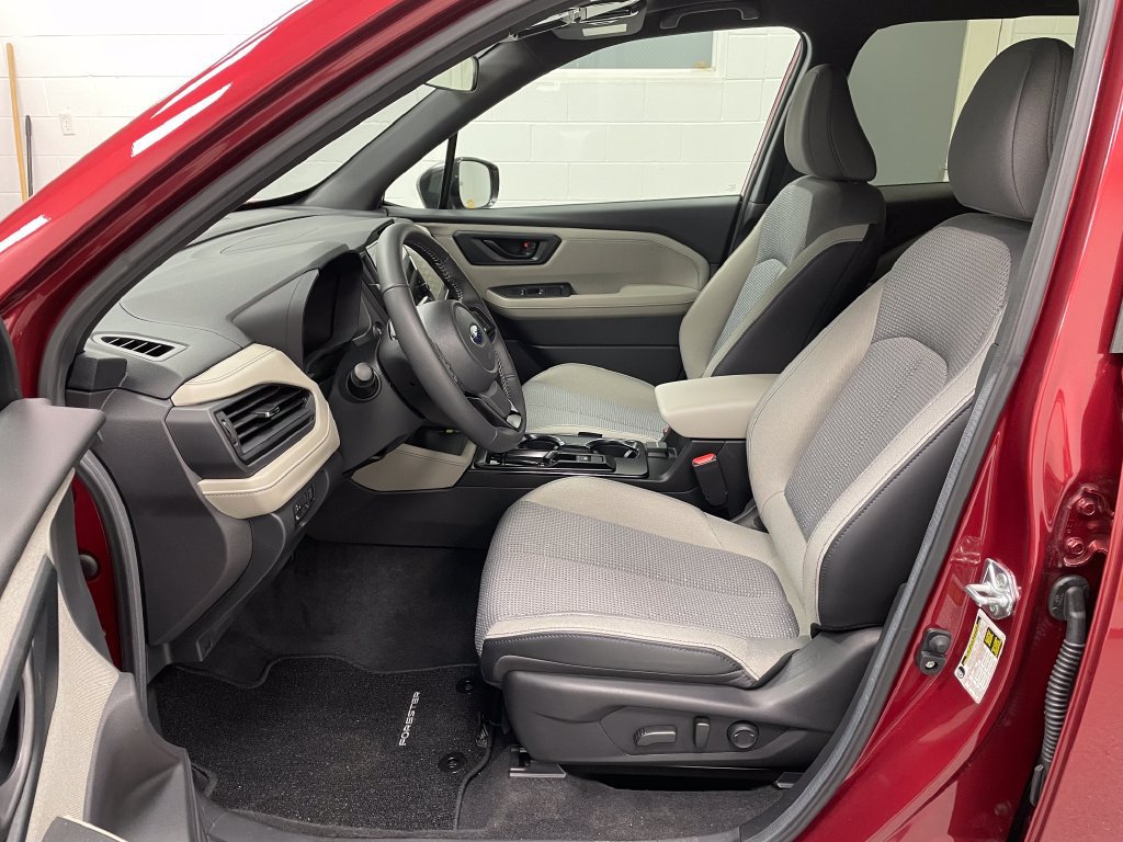 Used 2026 Subaru Forester Premium AWD/4WD image 6
