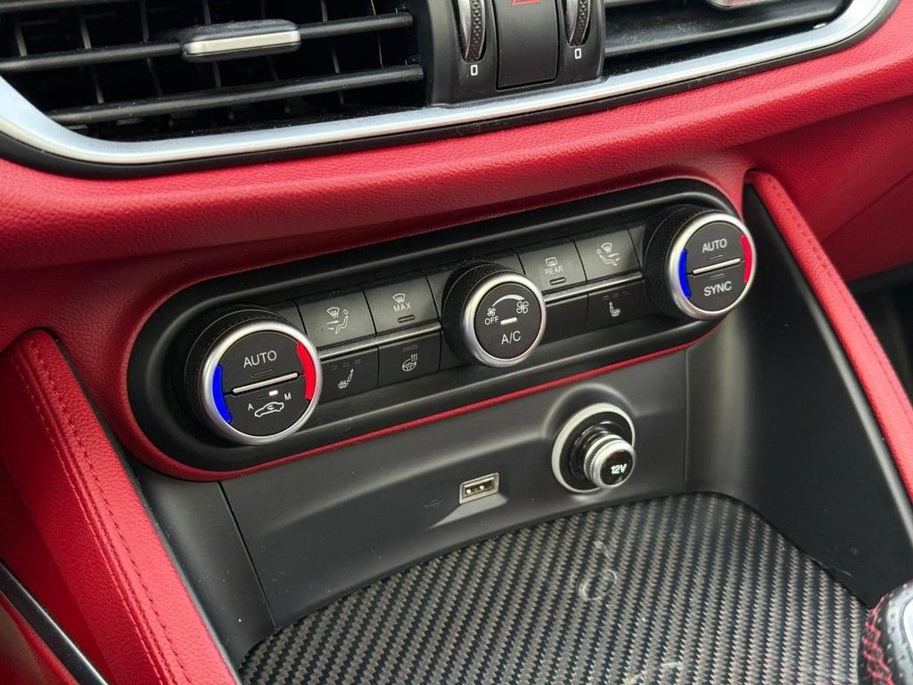Used 2021 Alfa Romeo Stelvio Ti Sport AWD/4WD image 18