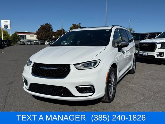 New 2026 Chrysler Pacifica Pinnacle image 10