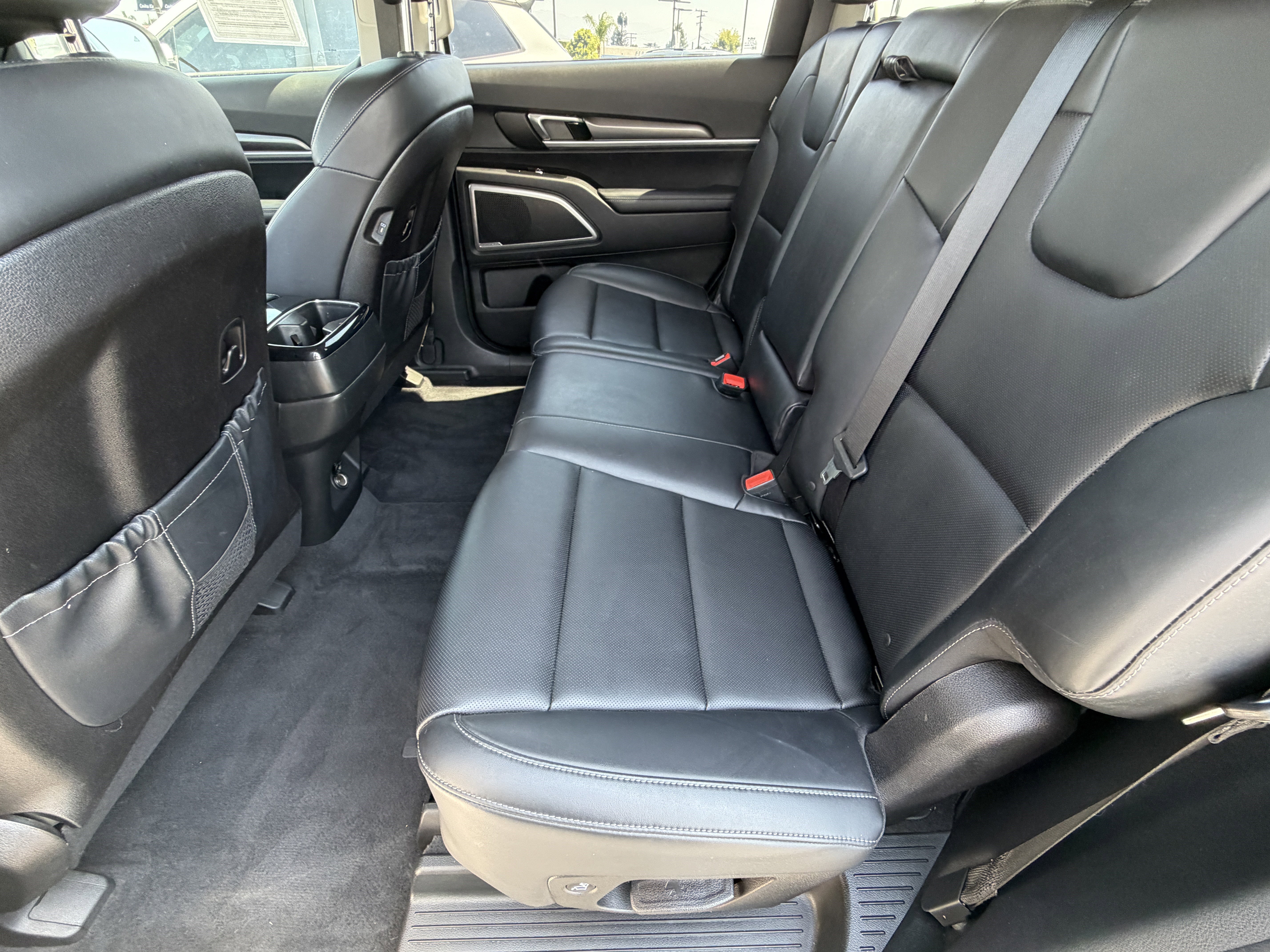Certified 2024 Kia Telluride LX FWD image 26