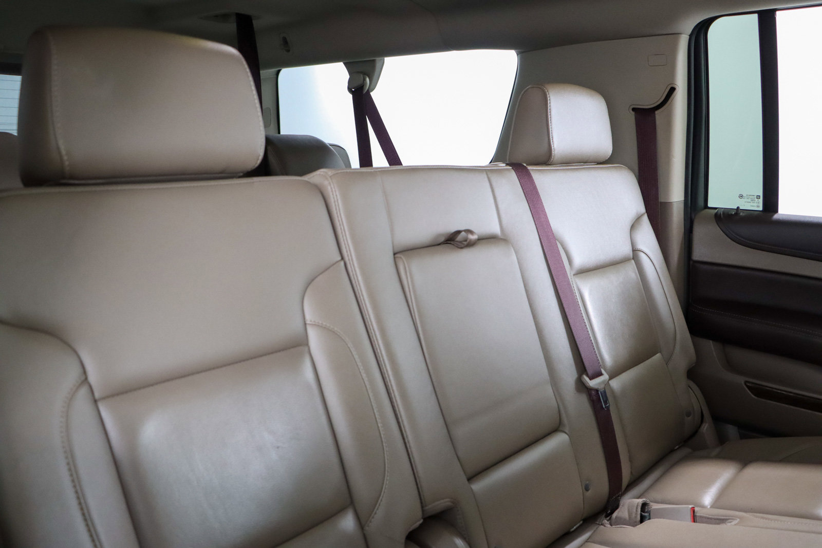 Used 2018 Chevrolet Suburban LT image 32