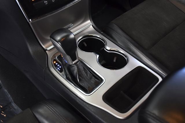 Used 2021 Jeep Grand Cherokee Laredo X RWD image 12