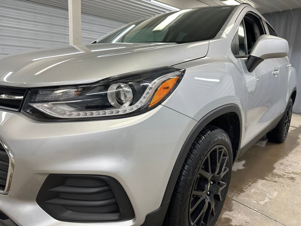 Certified 2022 Chevrolet Trax LT w/ Driver Confidence Package image 30