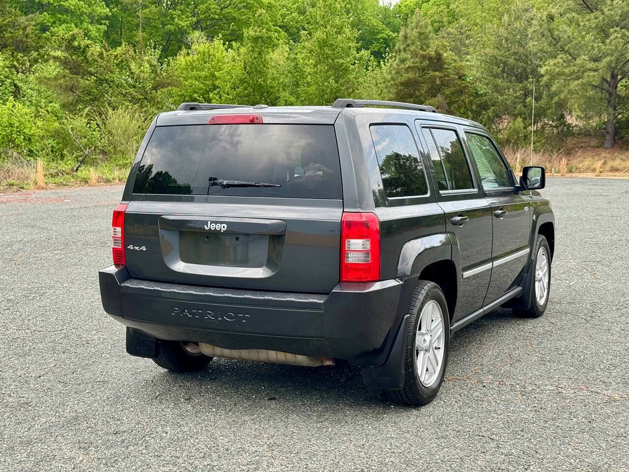 Used 2010 Jeep Patriot Latitude AWD/4WD image 6