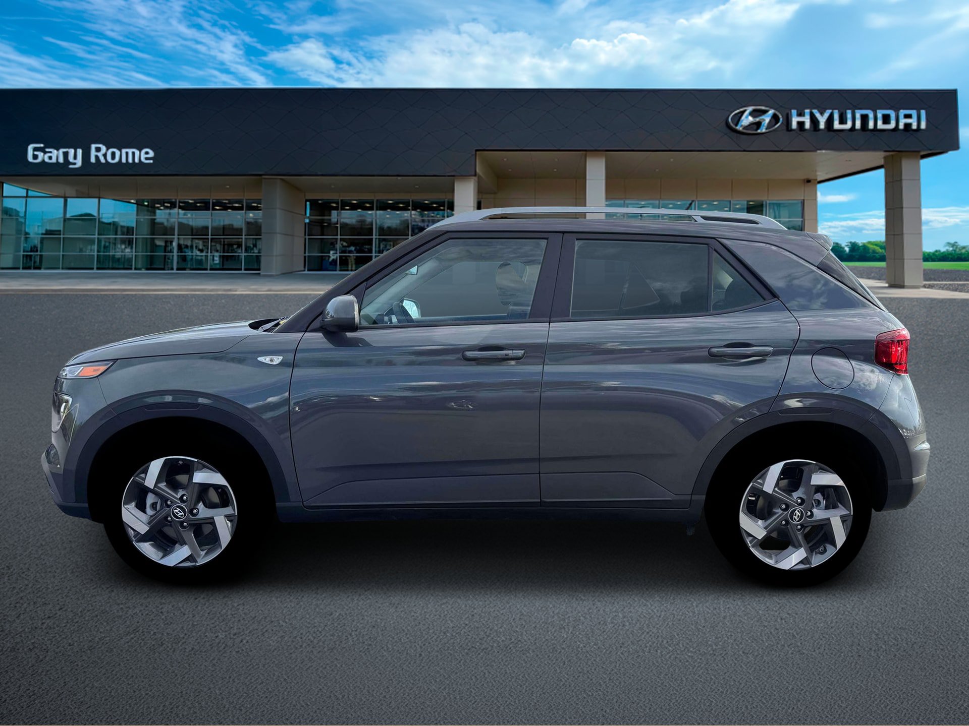New 2026 Hyundai Venue SEL FWD image 3