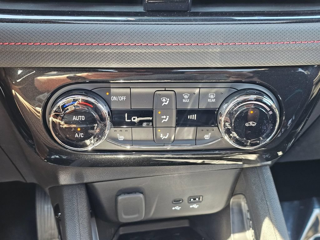 New 2026 Chevrolet TrailBlazer RS w/ Convenience Package AWD/4WD image 31