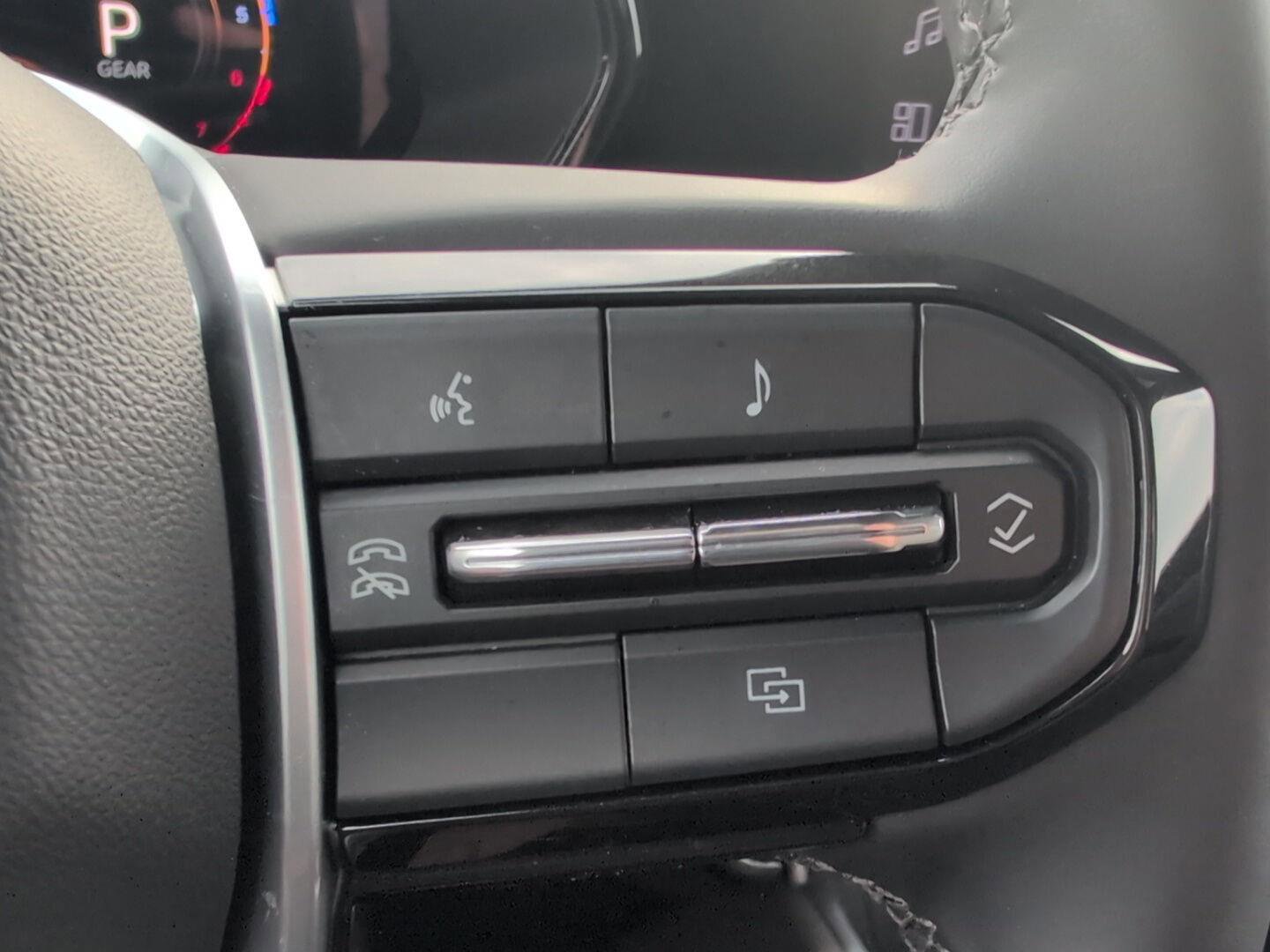 Certified 2024 Chevrolet Colorado ZR2 w/ Safety Package image 24