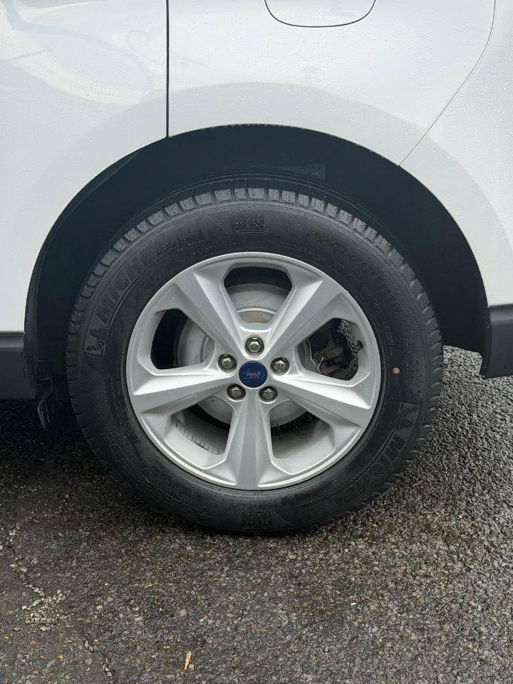 Used 2018 Ford Edge SE AWD/4WD image 29