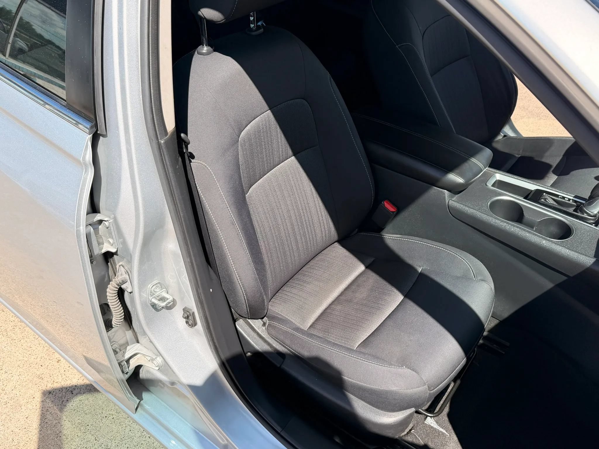 Used 2022 Nissan Altima 2.5 SV FWD image 16