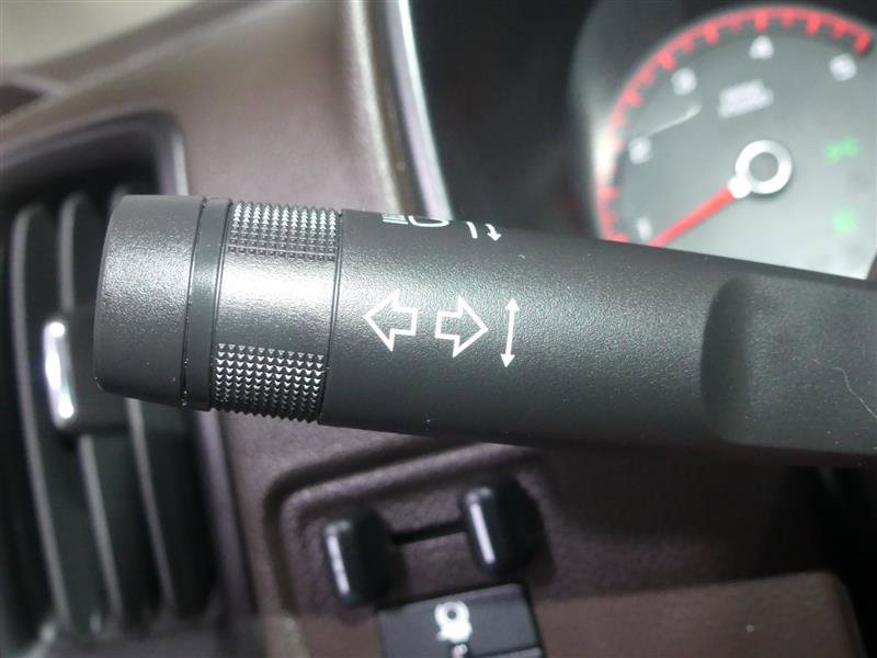 Used 2016 GMC Canyon SLT w/ Driver Alert Package image 32