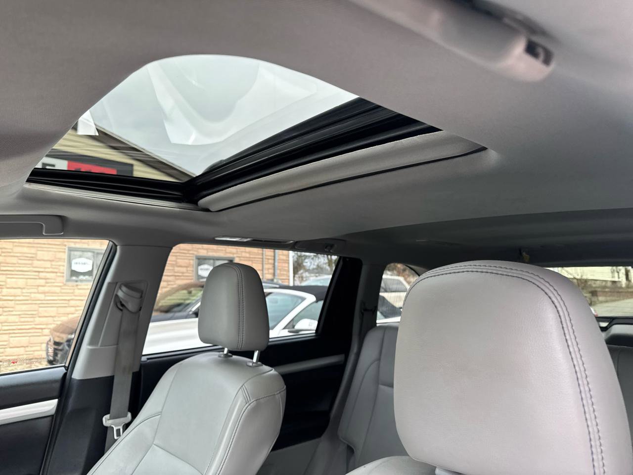 Used 2015 Toyota Highlander XLE image 36