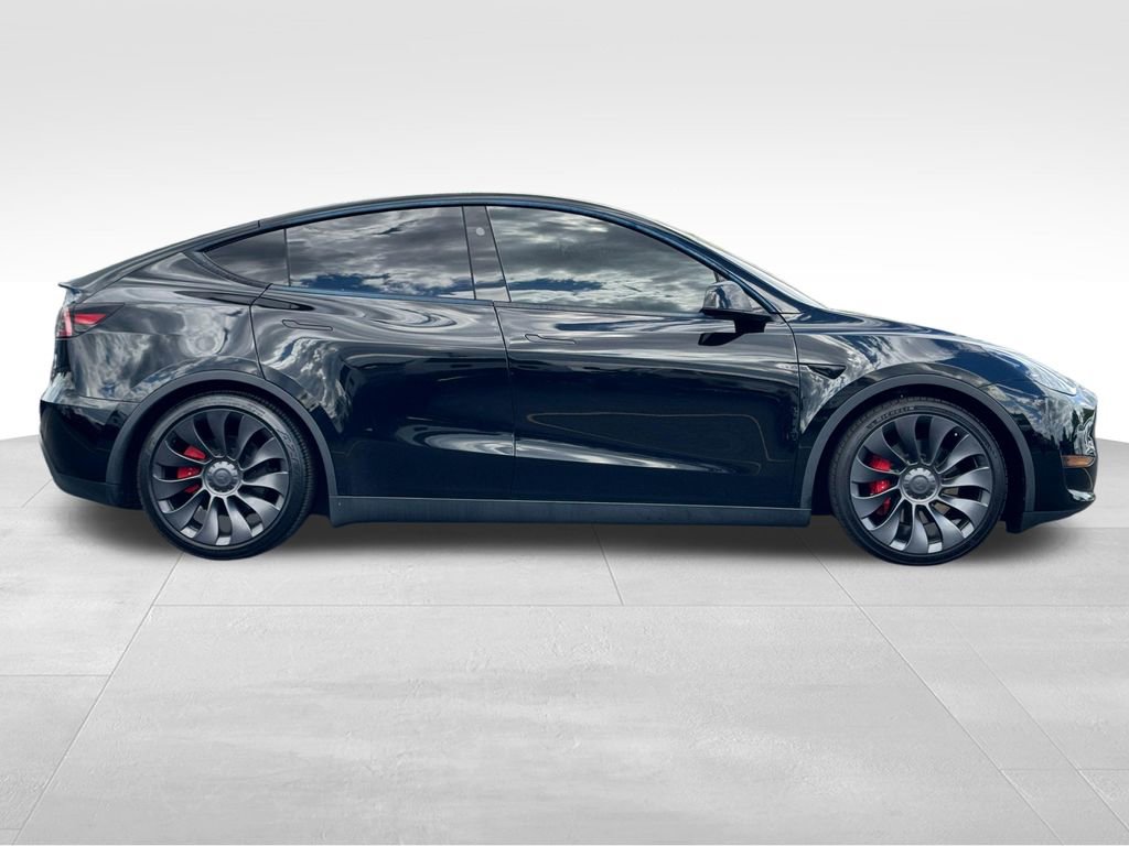 Used 2024 Tesla Model Y Performance AWD/4WD image 8