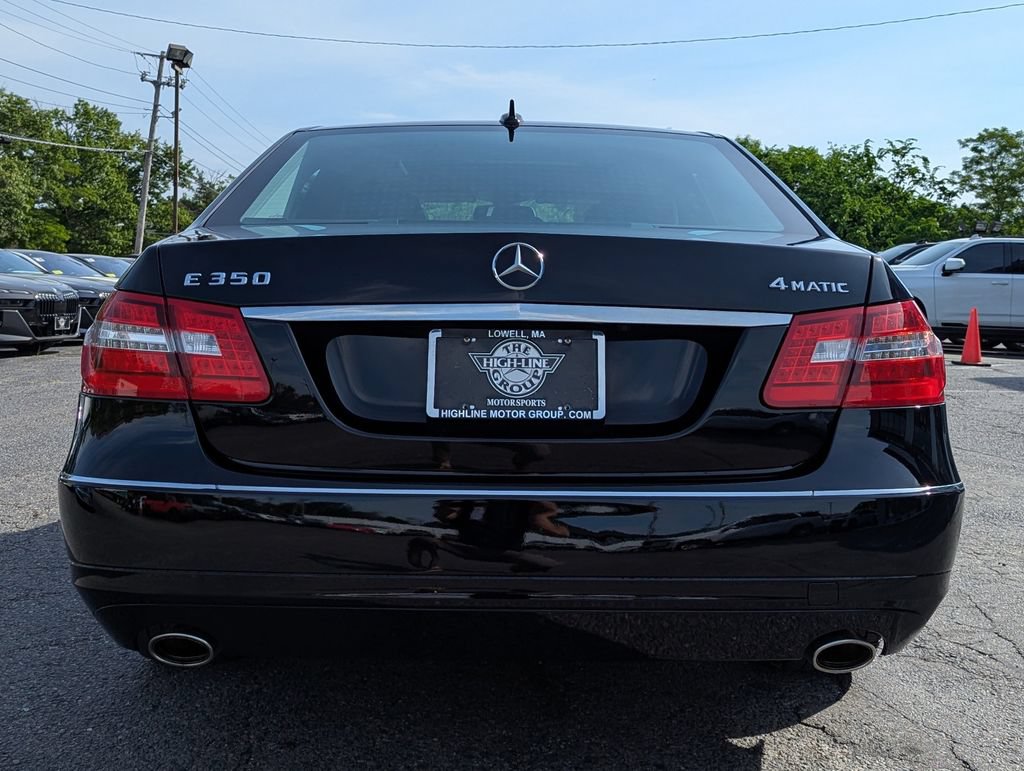 Used 2010 Mercedes-Benz E 350 4MATIC Sedan image 9