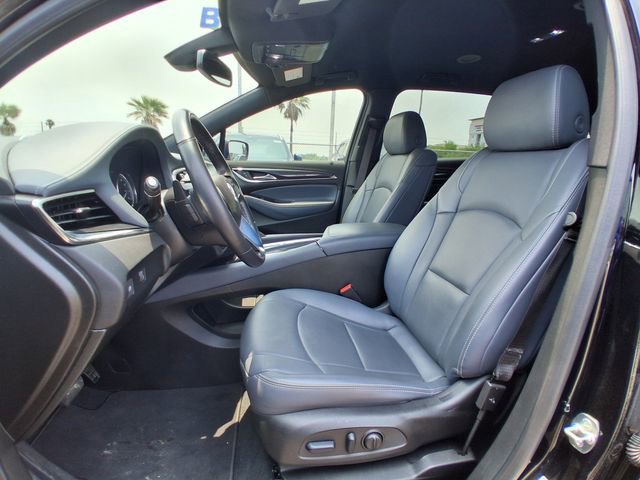 Used 2024 Buick Enclave Essence w/ Sport Touring Edition FWD image 17